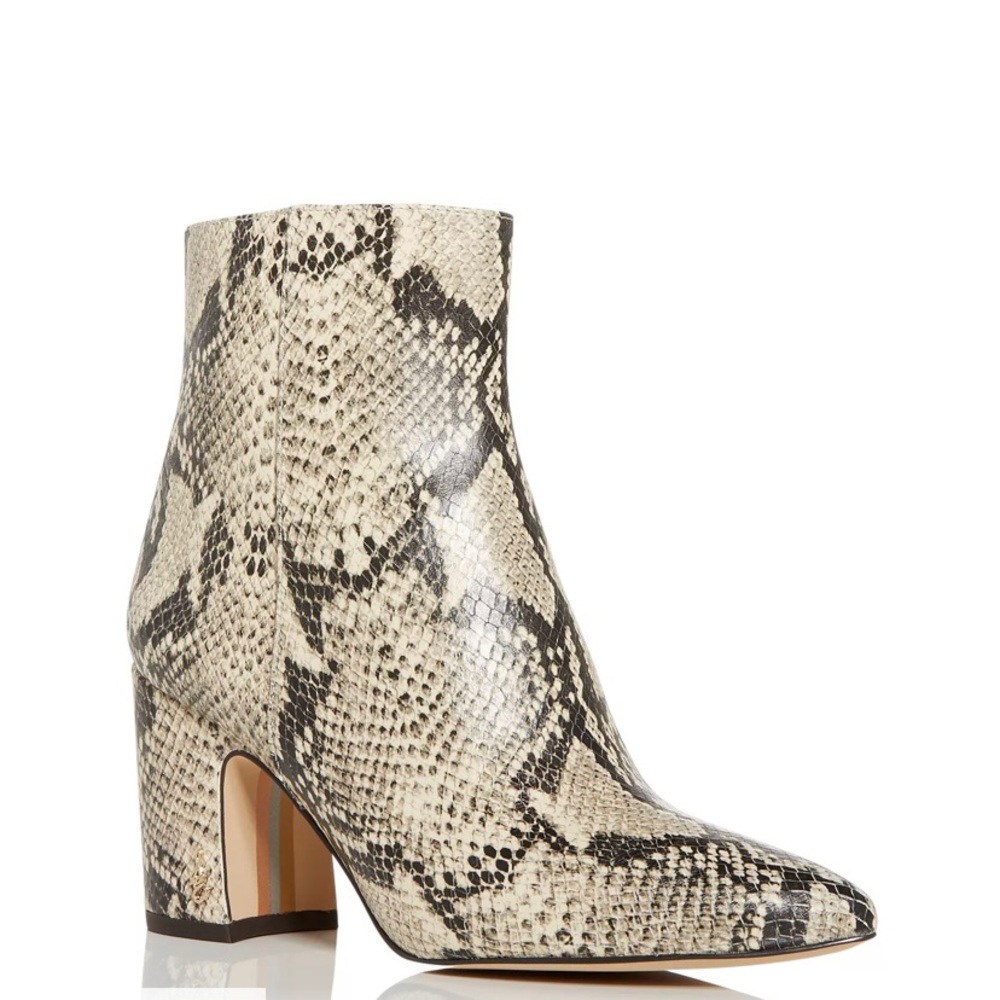Hilty pointed toe high block heel booties